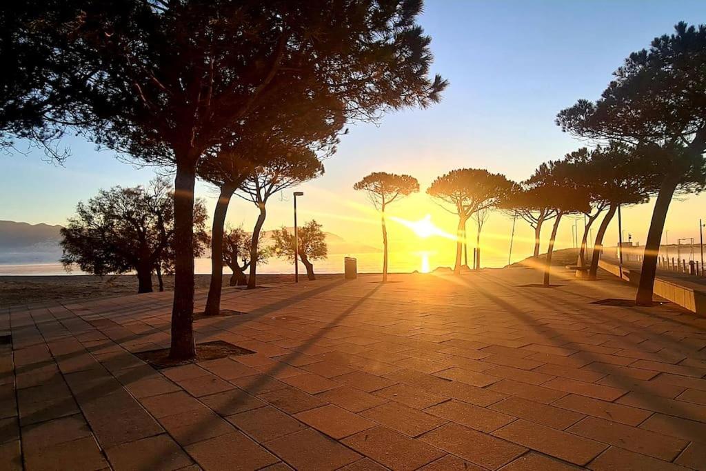 Sunsetmare Vacational Apartment Roses Kültér fotó